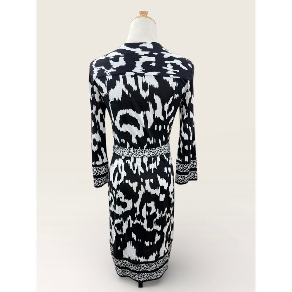Diane von Furstenberg Tallulah Black & White Flower Ikat Print Wrap Dress, Sz 6 - Picture 3 of 3